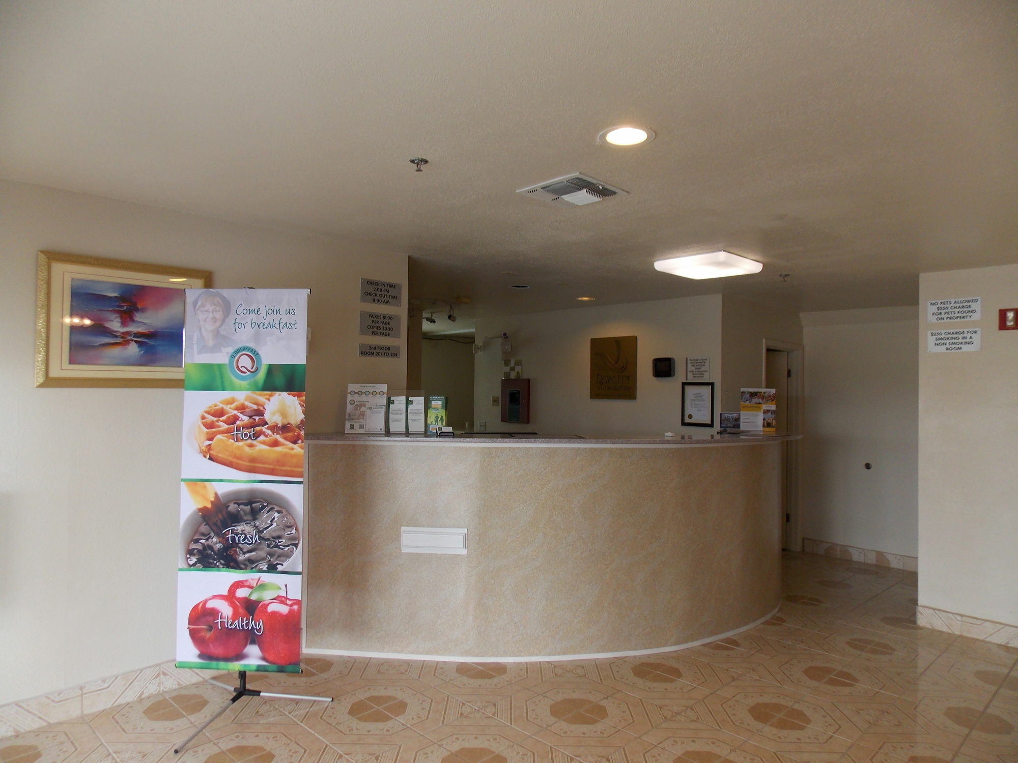 Baymont By Wyndham Del Rio Hotel Exterior photo